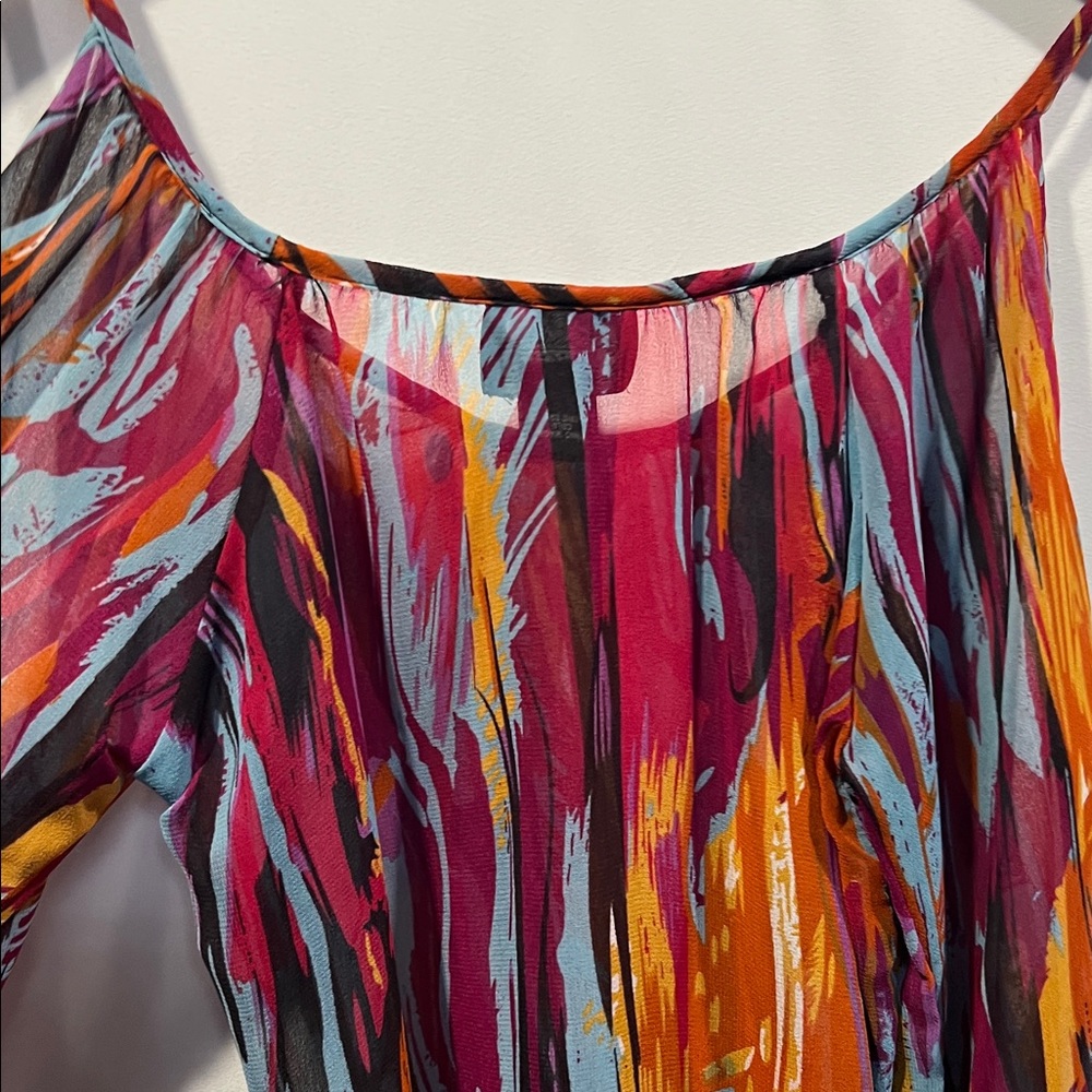 Angie Multicolor Abstract Blouse - Picture 6 of 6